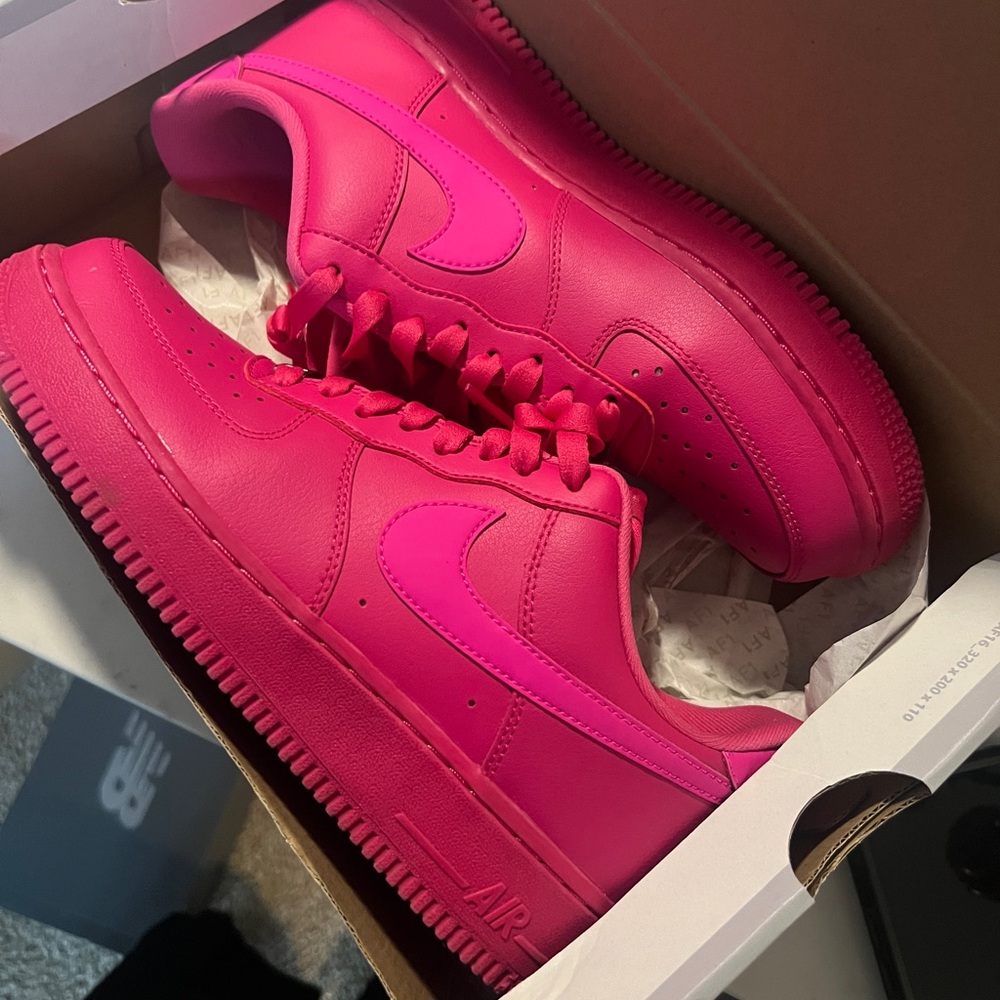 Nike Women's Sneakers - Vibrant Pink